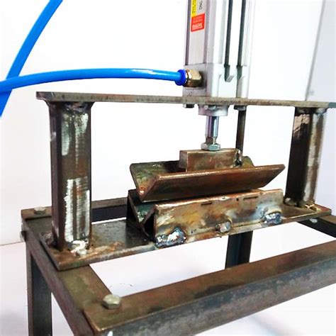 pneumatic metal sheet bending machine